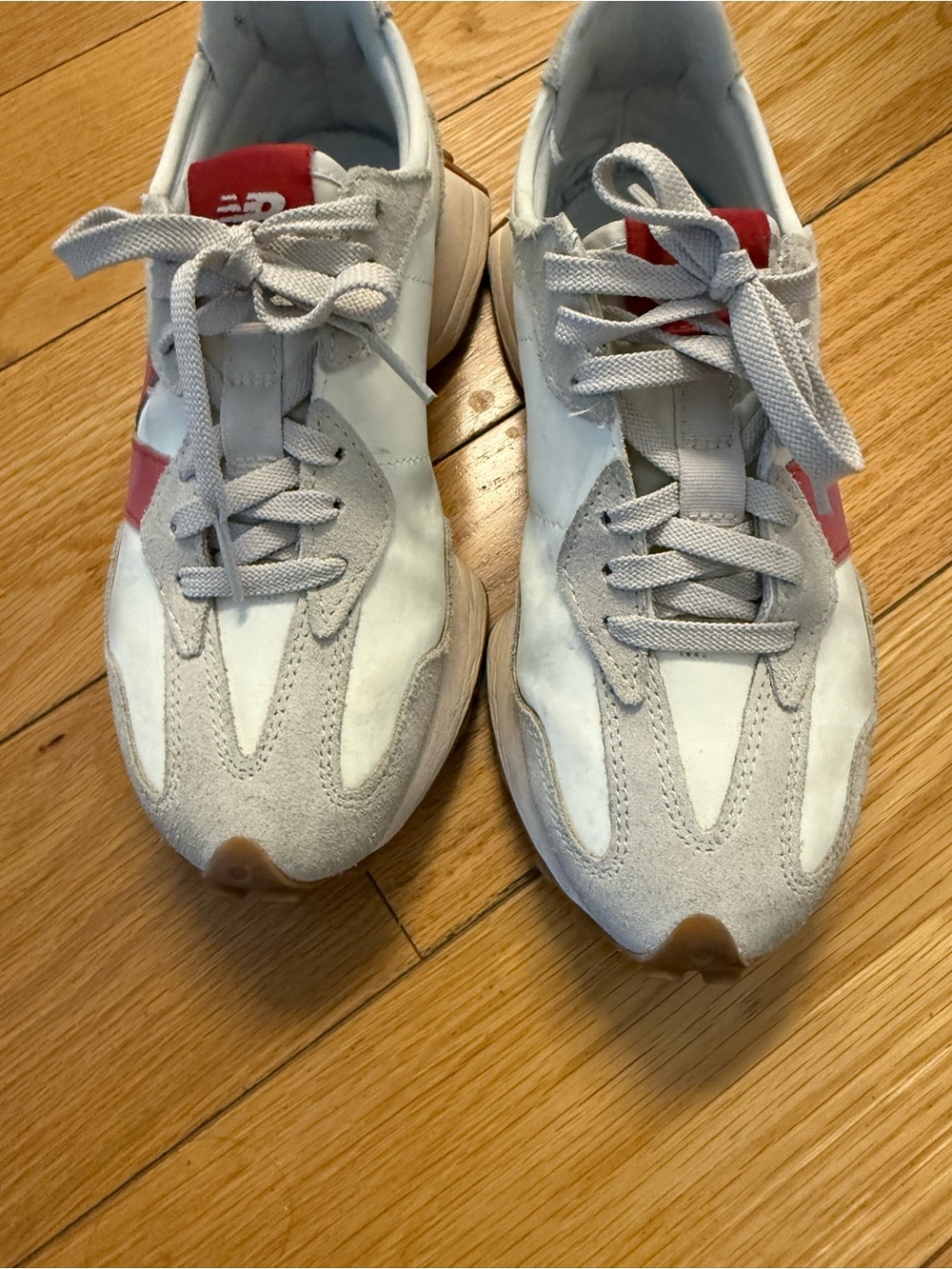 New Balance 327 White & Light Gray Sneakers with Red Logo - Picture 2 of 7